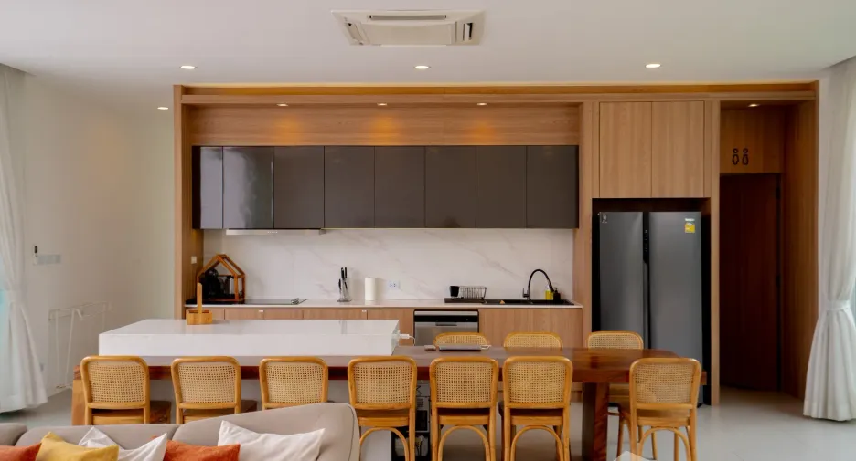 For rent 4 bedrooms villa in Hua Hin, Prachuap Khiri Khan