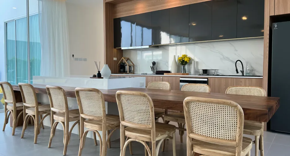 For rent 4 bedrooms villa in Hua Hin, Prachuap Khiri Khan
