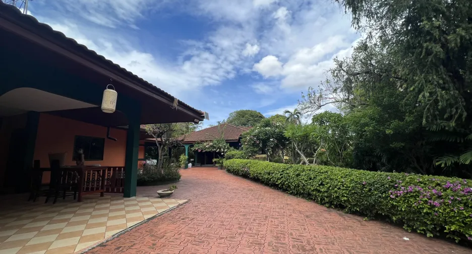 For sale and for rent 3 bedrooms house in Hang Dong, Chiang Mai