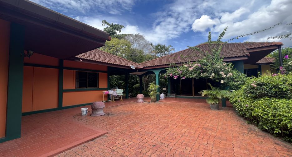 For sale and for rent 3 bedrooms house in Hang Dong, Chiang Mai