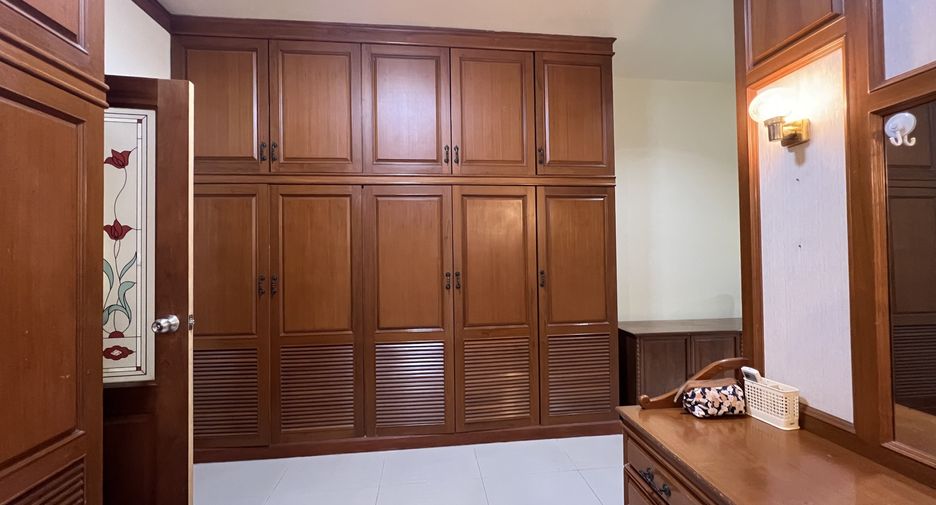 For sale and for rent 3 bedrooms house in Hang Dong, Chiang Mai
