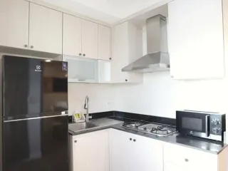 Casa adosada en venta y en alquiler de 3 habitaciones en Phra Khanong, Bangkok