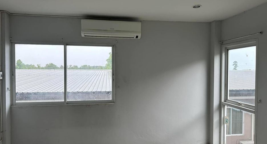 For rent 4 bedrooms retail Space in Bang Lamung, Chonburi