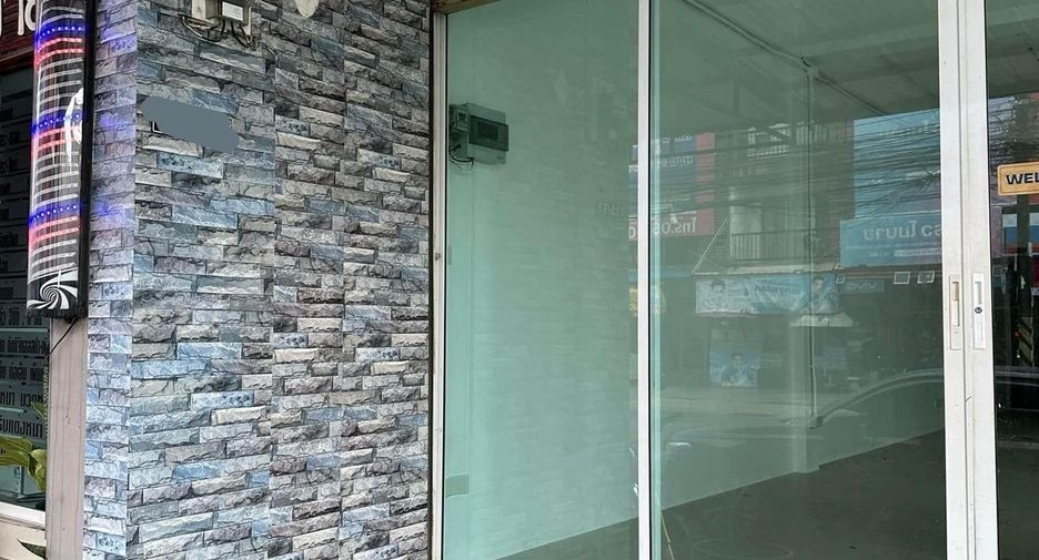 For rent 4 bedrooms retail Space in Bang Lamung, Chonburi