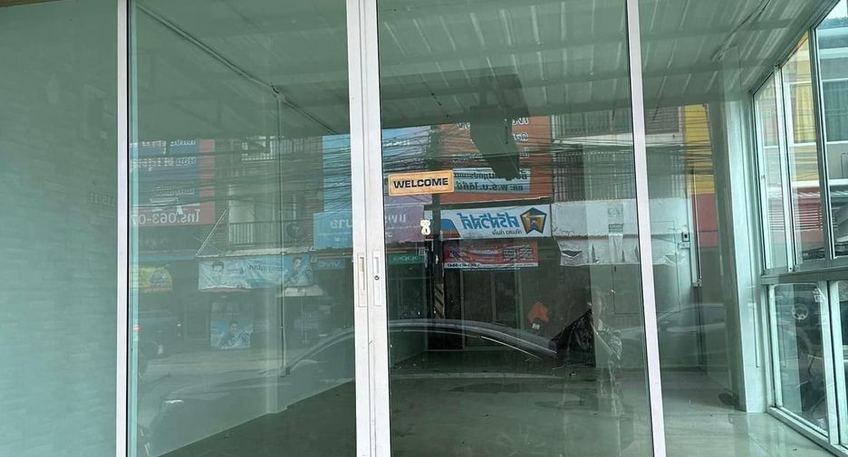 For rent 4 bedrooms retail Space in Bang Lamung, Chonburi