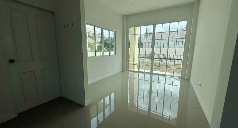 For sale 4 bedrooms house in San Sai, Chiang Mai