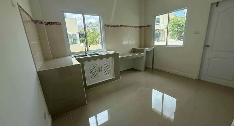 For sale 4 bedrooms house in San Sai, Chiang Mai