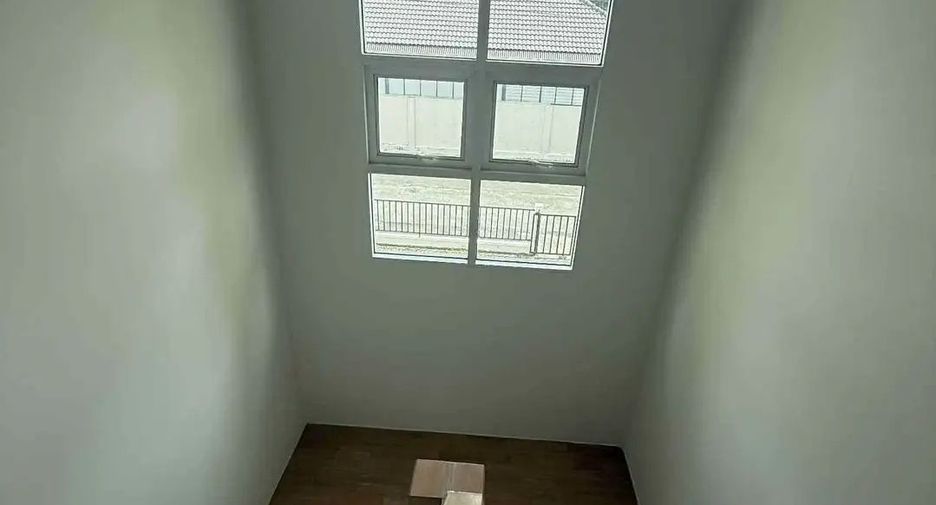 For sale 4 bedrooms house in San Sai, Chiang Mai
