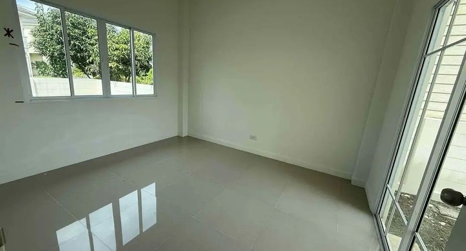 For sale 4 bedrooms house in San Sai, Chiang Mai