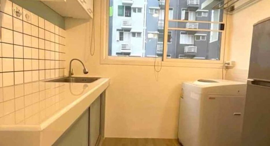 For rent studio condo in Huai Khwang, Bangkok