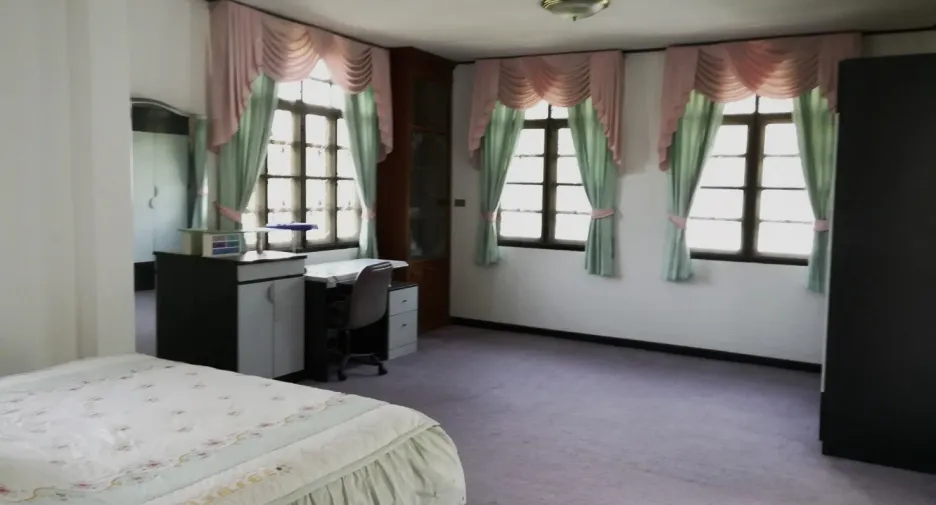 À vendre 5 chambres maison à San Sai, Chiang Mai