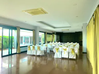 出租 65 卧室 酒店 在 华欣, 班武里府