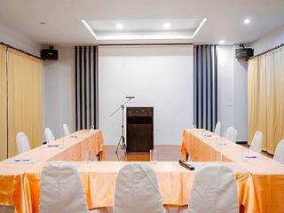 出租 65 卧室 酒店 在 华欣, 班武里府