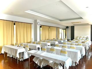 出租 65 卧室 酒店 在 华欣, 班武里府
