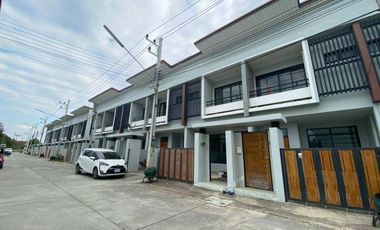 For sale 2 bedrooms townhouse in San Sai, Chiang Mai