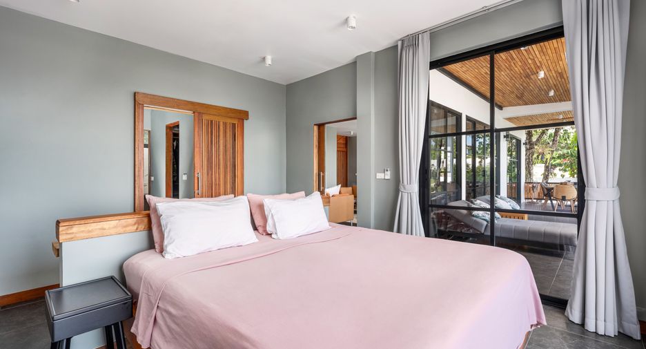 For sale 6 bedrooms villa in Ko Pha-ngan, Surat Thani