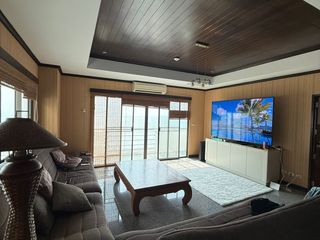 For sale and for rent 3 bedrooms condo in Na Jomtien, Pattaya