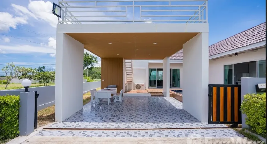 For sale 3 bedrooms villa in Cha Am, Phetchaburi