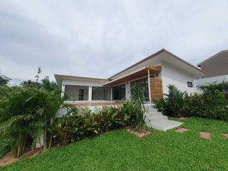 For sale 3 bedrooms villa in Ko Pha-ngan, Surat Thani