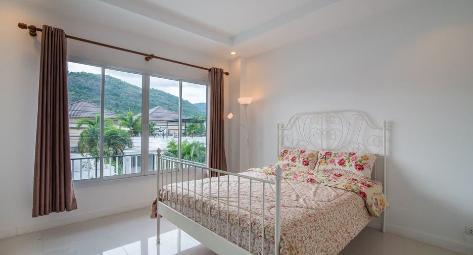 For rent 4 bedrooms villa in Hua Hin, Prachuap Khiri Khan