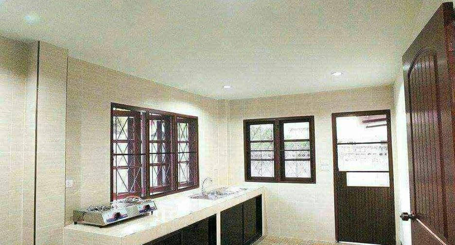 Haus zur Miete mit 5 Zimmer in Saraphi, Chiang Mai