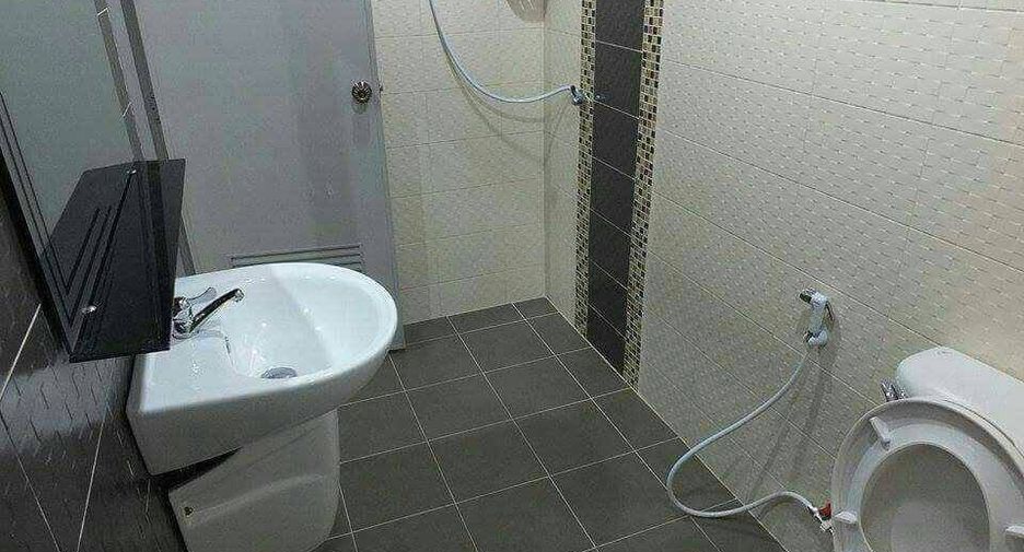 Haus zur Miete mit 5 Zimmer in Saraphi, Chiang Mai