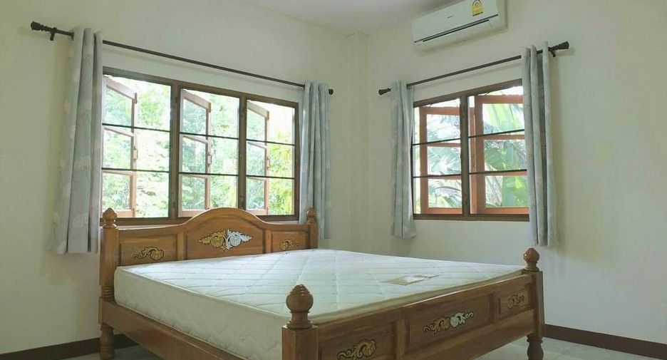 Haus zur Miete mit 5 Zimmer in Saraphi, Chiang Mai