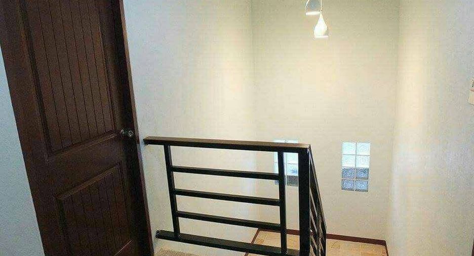 Haus zur Miete mit 5 Zimmer in Saraphi, Chiang Mai