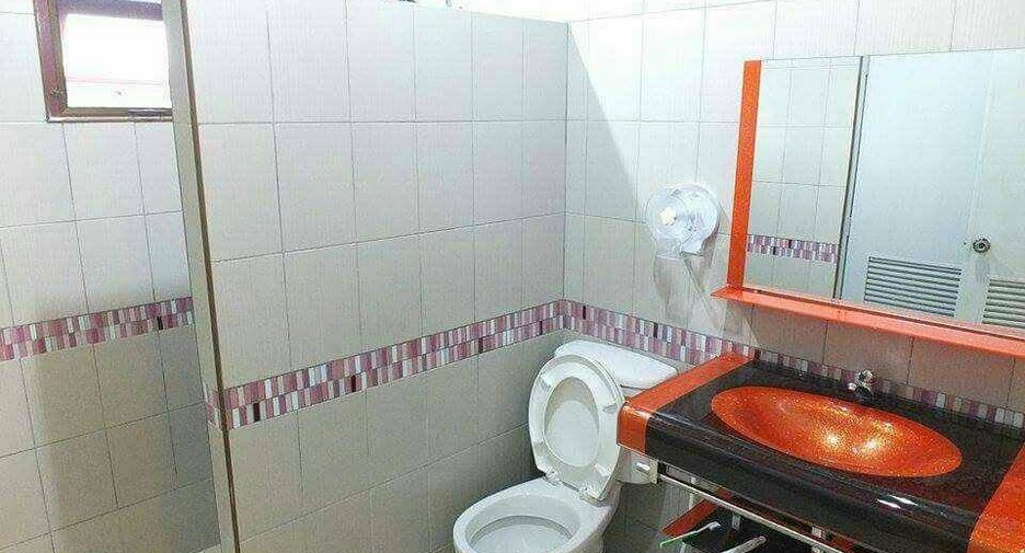 Haus zur Miete mit 5 Zimmer in Saraphi, Chiang Mai