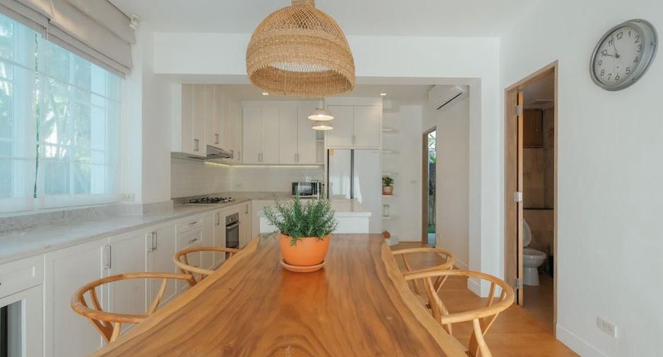 À vendre et à louer 4 chambres villa à Kathu, Phuket