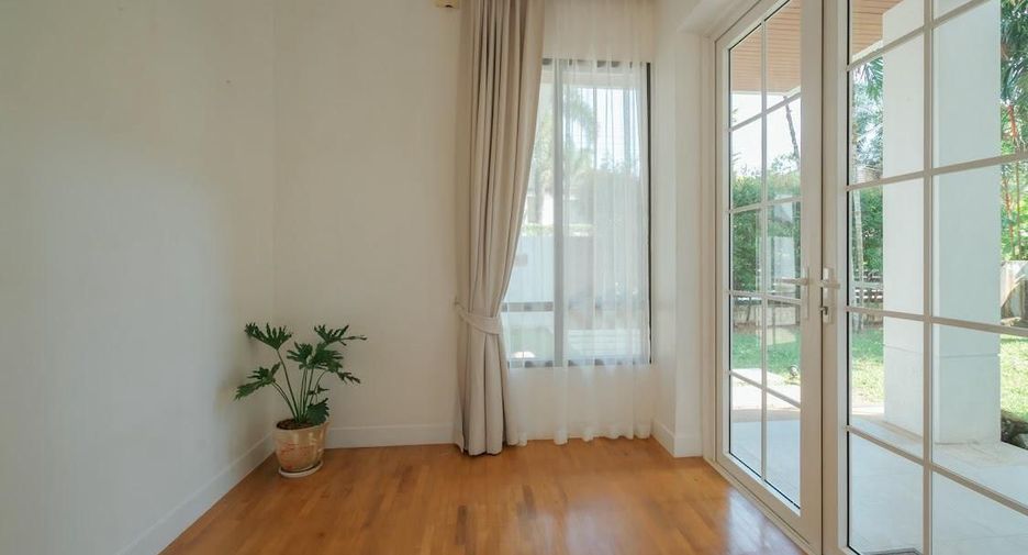 À vendre et à louer 4 chambres villa à Kathu, Phuket
