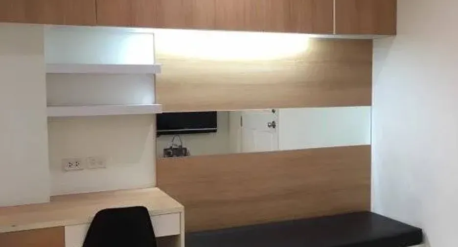 Wohnung zur Miete mit 1 Zimmer in Bang Phlat, Bangkok