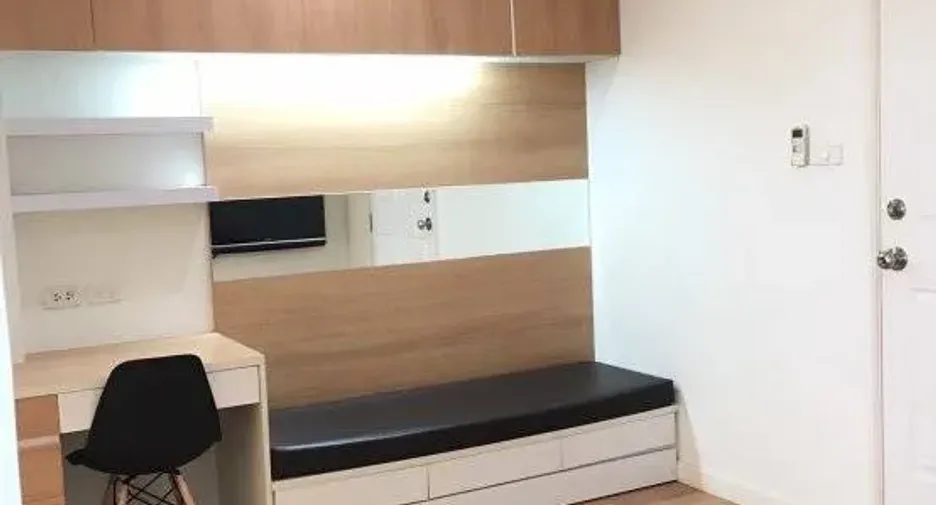 Wohnung zur Miete mit 1 Zimmer in Bang Phlat, Bangkok