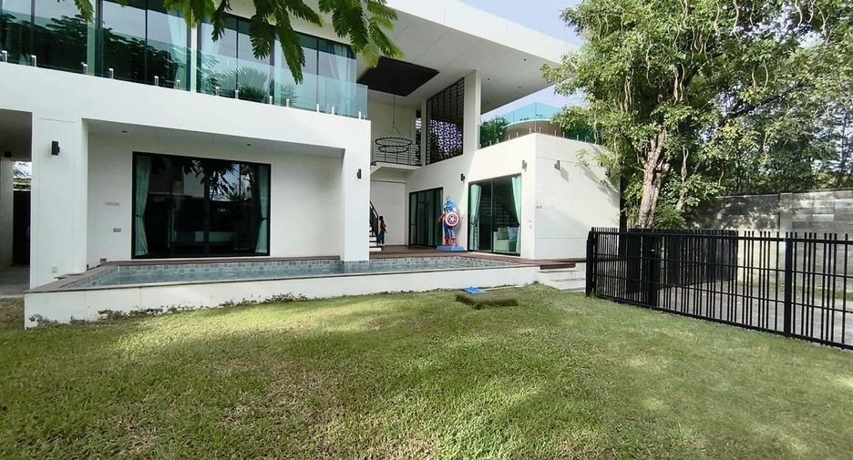 For sale 3 bedrooms villa in Hua Hin, Prachuap Khiri Khan