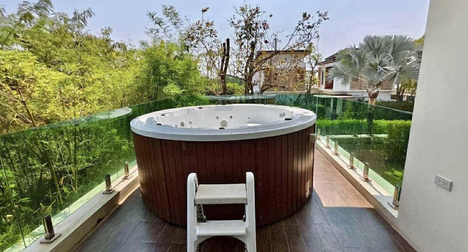 For sale 3 bedrooms villa in Hua Hin, Prachuap Khiri Khan