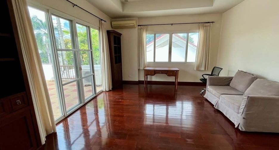 Casa en alquiler de 5 habitaciones en Hang Dong, Chiang Mai