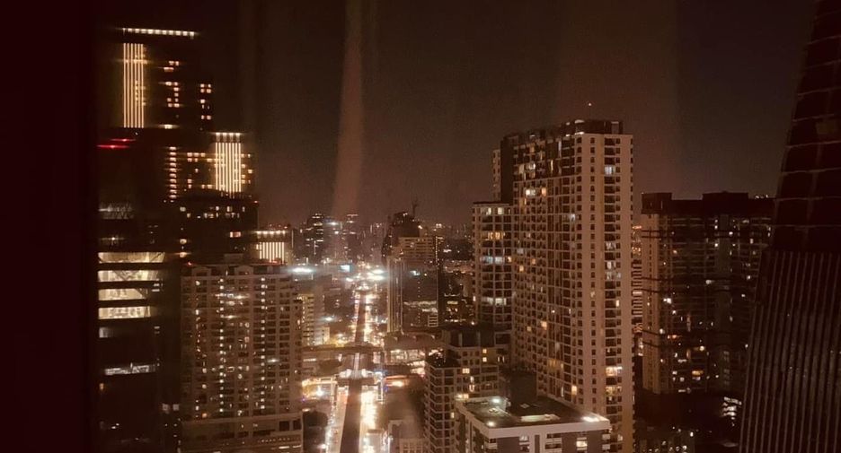 For sale and for rent 2 bedrooms condo in Pathum Wan, Bangkok