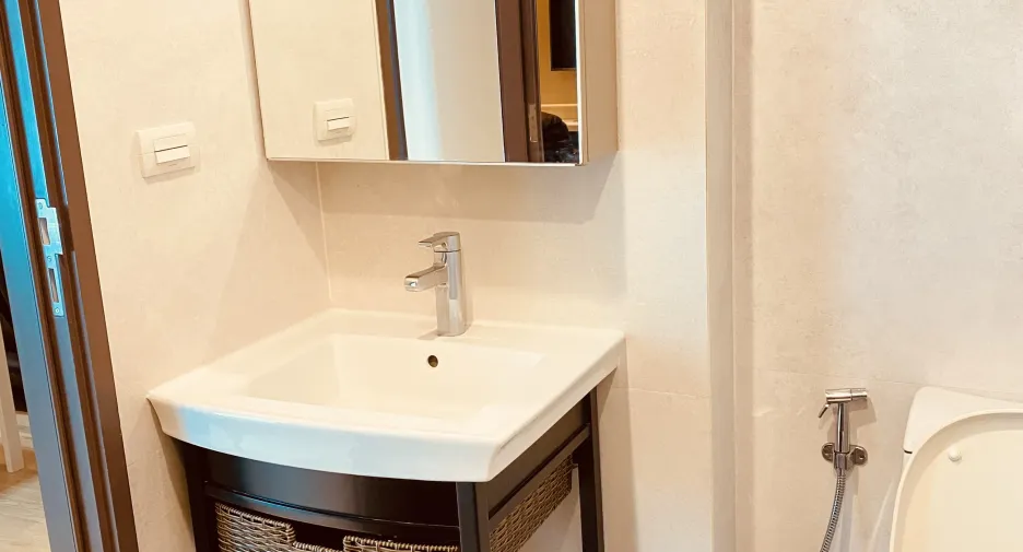 For sale and for rent 2 bedrooms condo in Pathum Wan, Bangkok