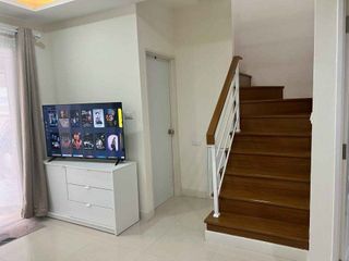 Аренда 4 спальни таунхаус в Банг Ламунг, Чонбури