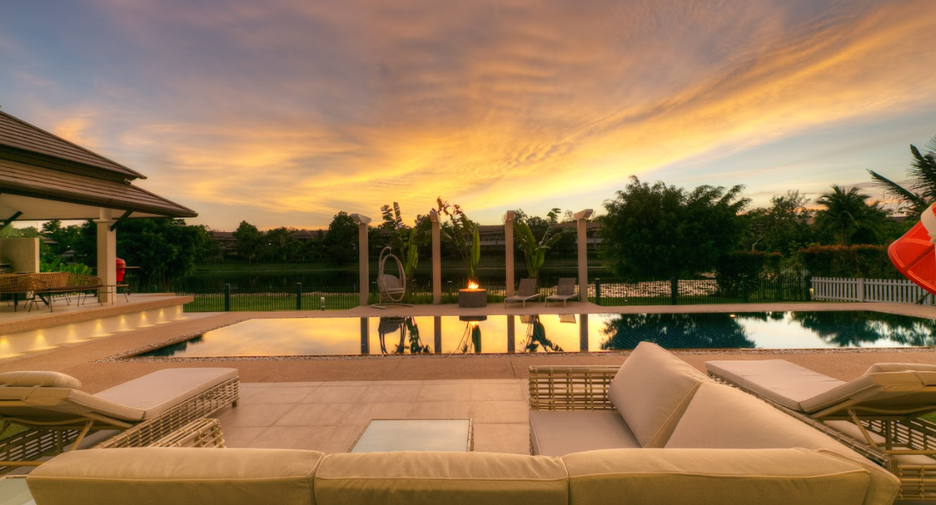 For sale 4 bedrooms villa in Thalang, Phuket