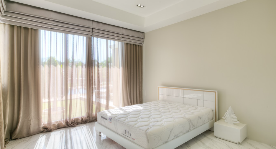 For sale 4 bedrooms villa in Thalang, Phuket