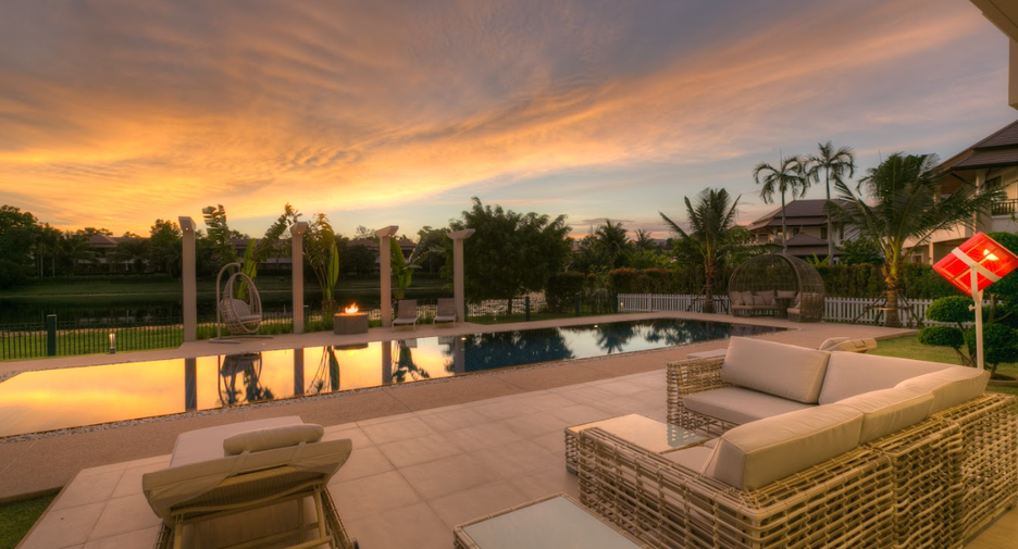 For sale 4 bedrooms villa in Thalang, Phuket