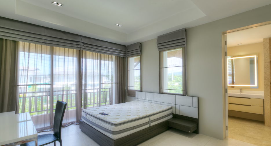 For sale 4 bedrooms villa in Thalang, Phuket
