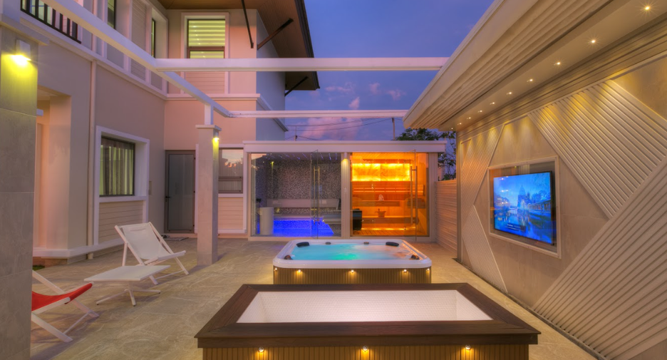 For sale 4 bedrooms villa in Thalang, Phuket