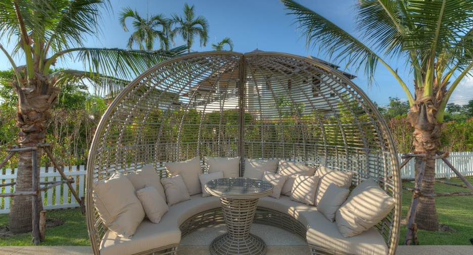 For sale 4 bedrooms villa in Thalang, Phuket