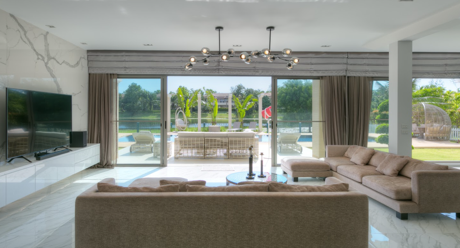 For sale 4 bedrooms villa in Thalang, Phuket