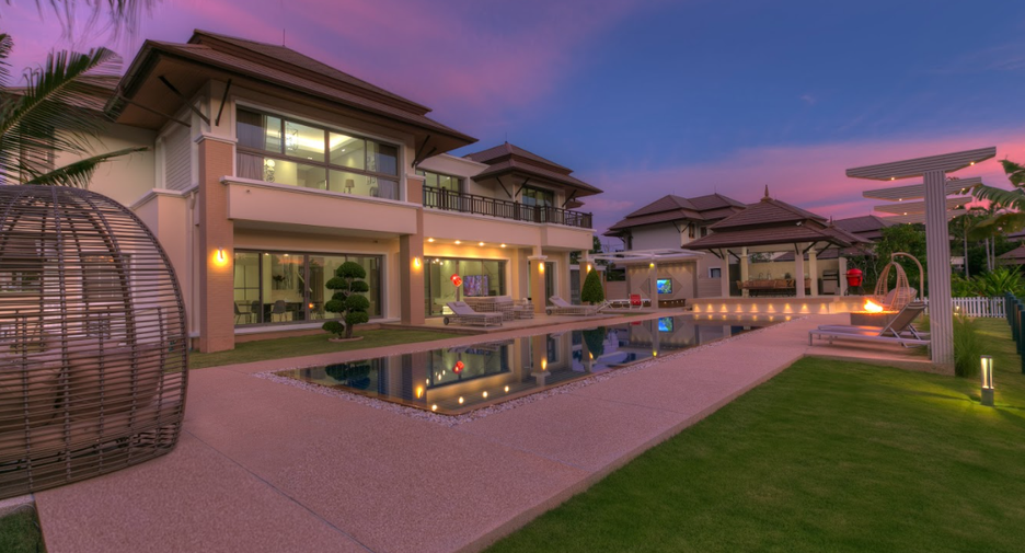 For sale 4 bedrooms villa in Thalang, Phuket