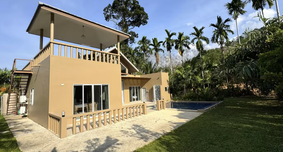 For sale 4 bedrooms villa in Thalang, Phuket
