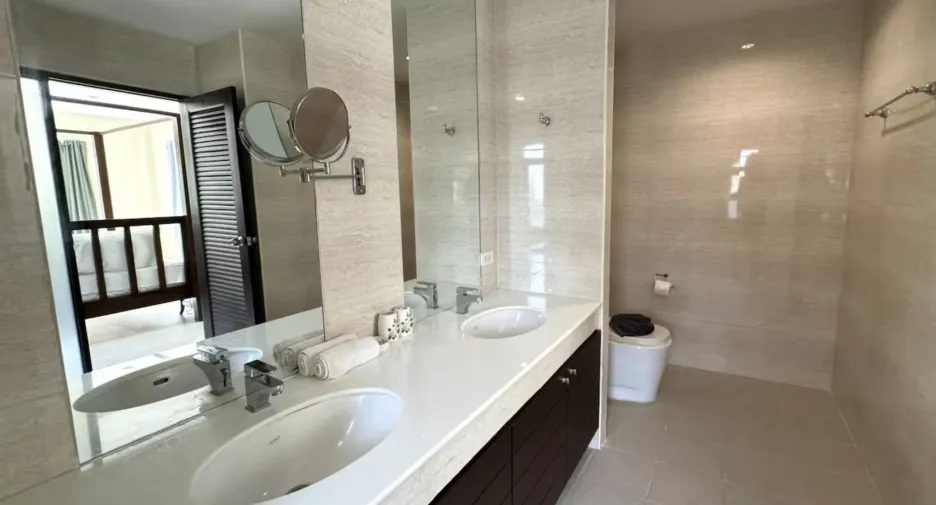 For sale 4 bedrooms villa in Thalang, Phuket