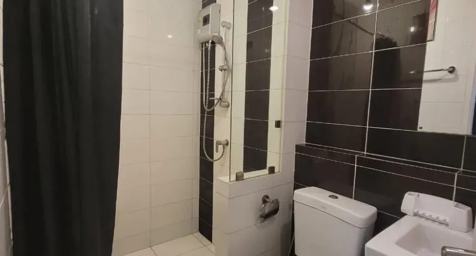 For rent 1 bed condo in Mueang Samut Prakan, Samut Prakan